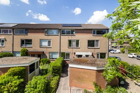 Tussenwoning te koop: Madeliefstraat 14, Klaaswaal Woonkern Klaaswaal