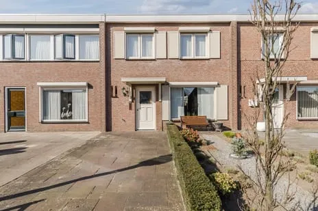 Tussenwoning te koop: Madeliefstraat 6, Jeruzalem Bergeijk