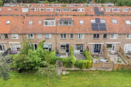 Tussenwoning te koop: Madeliefstraat 8, Bergerhof en Blaeustraatkwartier Alkmaar