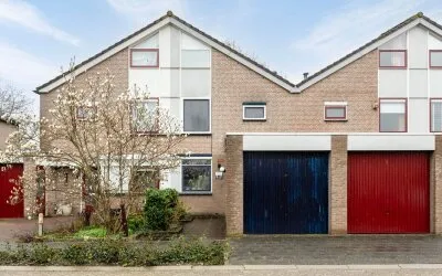 Tussenwoning te koop: Madernastraat 99, Muziekwijk Z.-Oost Almere