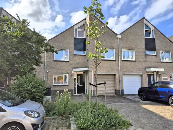 Woning te huur: Madernastraat, Muziekwijk Z.-Oost Almere