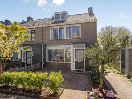 Hoekwoning te koop: Madridplantsoen 2, Haarlem