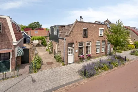 Twee-onder-één-kap te koop: Maerten van Heemskerckstraat 174, Waterakkers Heemskerk