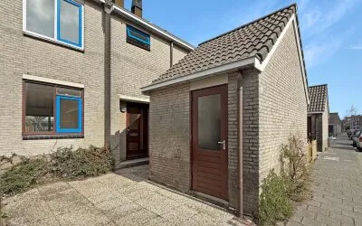 Tussenwoning te koop: Magda Janssensstraat 32, Zaandam