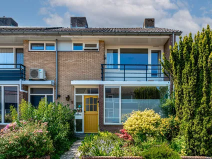Tussenwoning te koop: Magerhorststraat 2, Over het Lange Water Arnhem