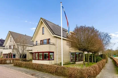Vrijstaande woning te koop: Magneetveld 66, De Velden Zuid Almere