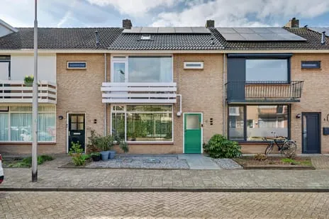 Tussenwoning te koop: Mahlerlaan 10, Vijfhoeven Vlijmen