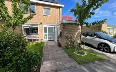 Hoekwoning te huur: Majella 10, In de Wolkenbuurt Amstelveen