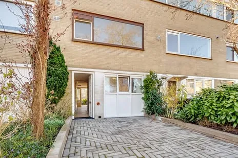 Tussenwoning te koop: Majella 19, In de Wolkenbuurt Amstelveen