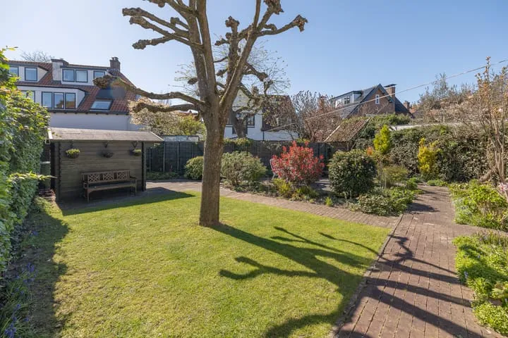 Terraced house for sale: Majellapark 28, Kom van Bieghel Bussum