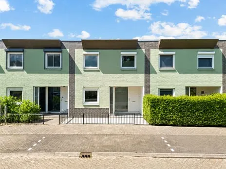 Tussenwoning te koop: Malachietstraat 20, Regenboogbuurt Zuid Almere