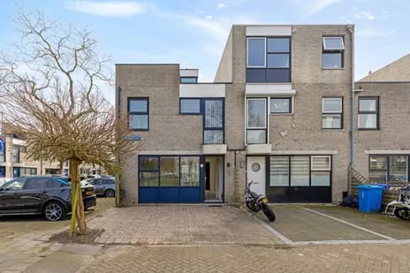 Hoekwoning te koop: Malawistraat 1, Afrikabuurt-West Delft