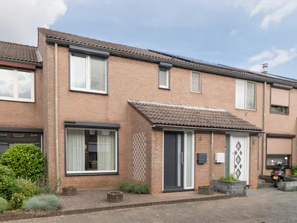 Tussenwoning te koop: Malherbestraat 8, Vossener-Centrum Venlo