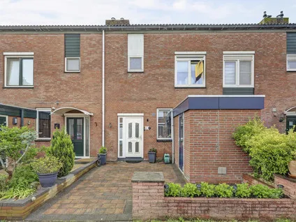 Tussenwoning te koop: Malrovedonk 6, Donken Spijkenisse