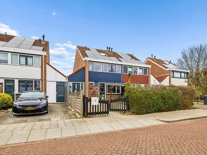 Tussenwoning te koop: Malzwin 9, Lelystad