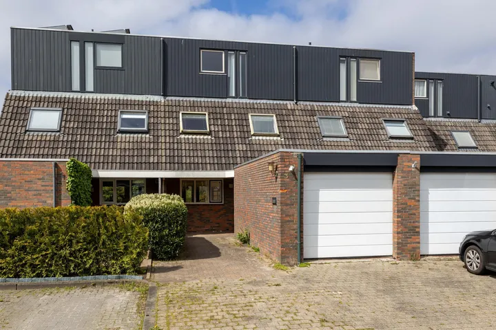 Tussenwoning te koop: Mannagras 3, Aldlân-West Leeuwarden