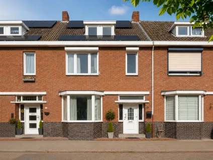 Tussenwoning te koop: Manresastraat 35, Jezuïtenbuurt Venlo