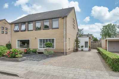 Twee-onder-één-kap te koop: Mansel 56, Zwetteplan Sneek