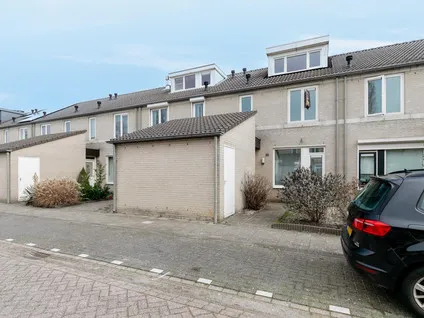 Tussenwoning te koop: Mantingestraat 35, Leeuwerik Zuid Tilburg