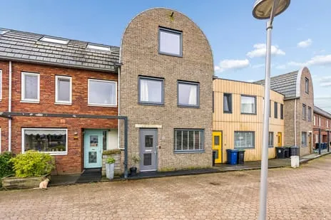 Tussenwoning te koop: Marco Poloroute 85, Columbuskwartier Noord Almere