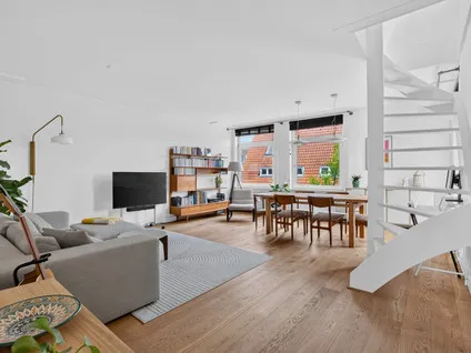 Appartement te koop: Marco Polostraat 107-3, Columbusplein e.o. Amsterdam