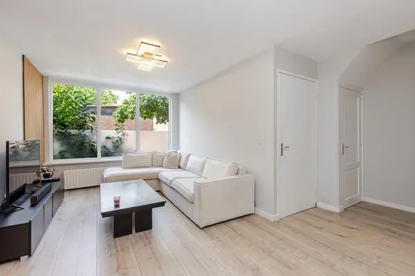 Appartement te koop: Marconistraat 91B, Marconibuurt Schiedam