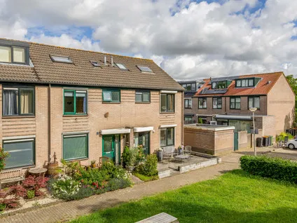 Hoekwoning te koop: Marga Klompéhoeve 1, Zuidplas 80 Waddinxveen