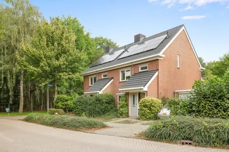 Tussenwoning te huur: Marga Klompélaan 24, Goffert Nijmegen