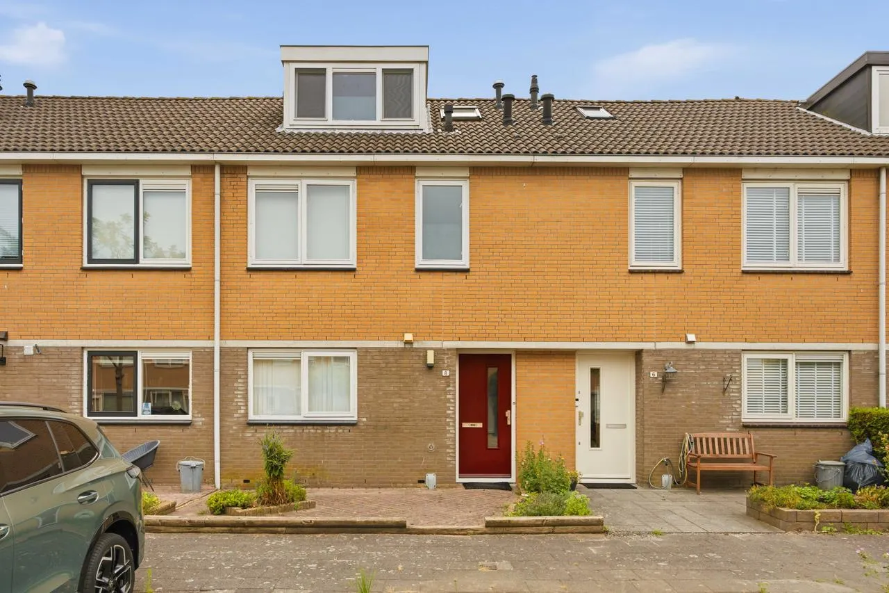 Tussenwoning te koop: Marga Klompélaan 8, Amstelveen