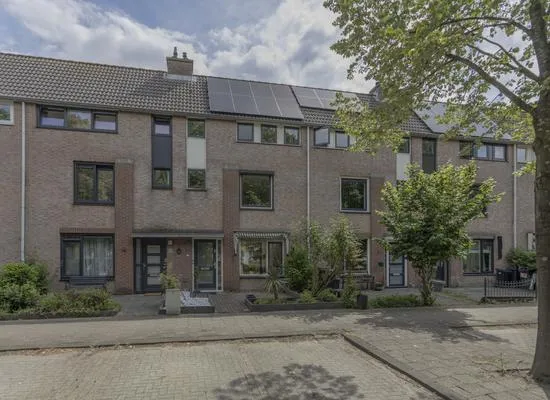 Tussenwoning te koop: Marga Klompésingel 60, Hoofddorp Toolenburg Oost Hoofddorp