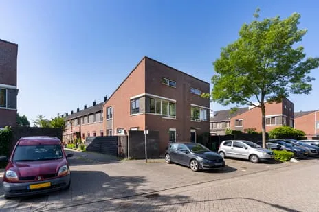 Terraced house for sale: Marga Klompéstraat 8, De Tuinen Ijsselstein