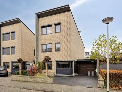 Hoekwoning te koop: Margrietberg 2, Weihoek-Oost Roosendaal