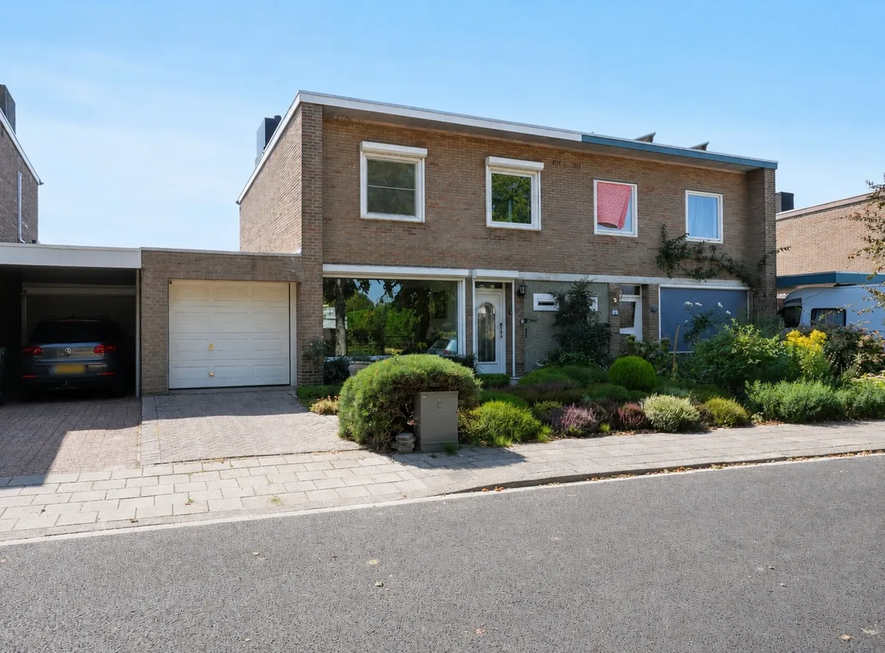 Tussenwoning te koop: Margrietlaan 22, Munstergeleen