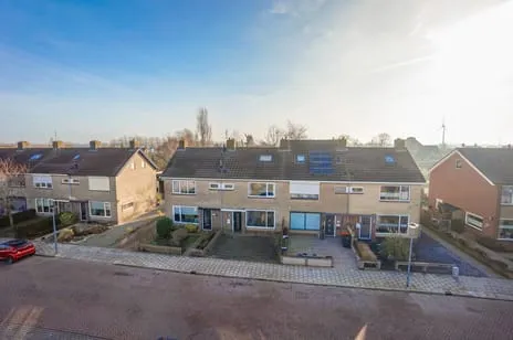 Tussenwoning te koop: Margrietlaan 38, 't Veld (woonkern) 'T Veld