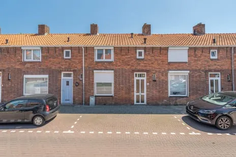 Tussenwoning te koop: Margrietstraat 16, Yerseke - Kern Yerseke