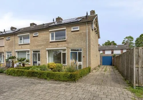 Hoekwoning te koop: Margrietstraat 18, Kern Angeren Angeren