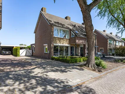 Twee-onder-één-kap te koop: Margrietstraat 31, Nijnsel Sint-Oedenrode