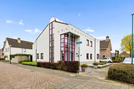Twee-onder-één-kap te koop: Margrietstraat 40, Wolfsweide Rijen