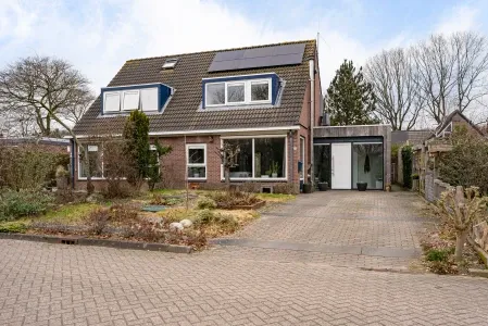 Twee-onder-één-kap te koop: Margrietstraat 44, Zeijen Zeijen