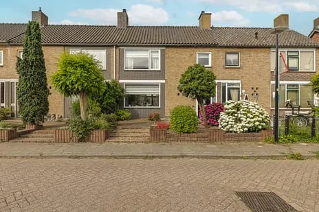 Tussenwoning te koop: Margrietstraat 5, Rijsbergen Rijsbergen