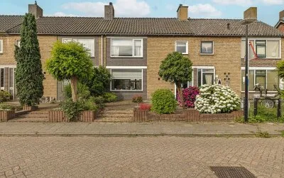 Tussenwoning te koop: Margrietstraat 5, Rijsbergen Rijsbergen