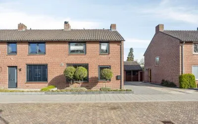 Hoekwoning te koop: Margrietstraat 9, De Uilenboom Wijchen