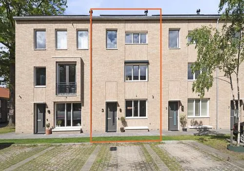 Tussenwoning te koop: Maria Montessoristraat 3, Heuvel Breda