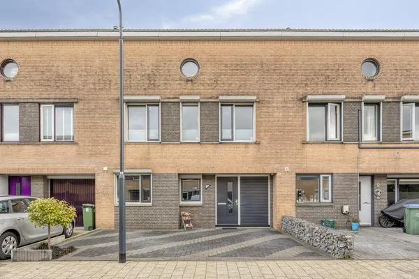 Tussenwoning te koop: Maria Lécinastraat 7, Vrachelen-Noord Oosterhout