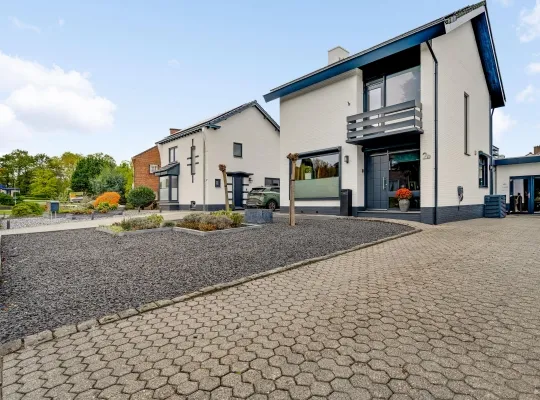 Twee-onder-één-kap te koop: Mariabergstraat 2B, Schinveld Schinveld