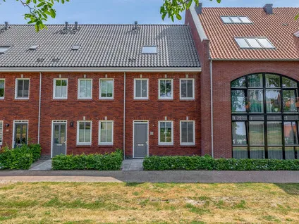 Tussenwoning te koop: Mariadijk 22, Goedereede woonkern Goedereede