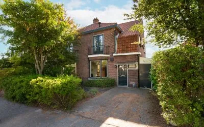 Twee-onder-één-kap te koop: Marialaan 52, Zwanenburg