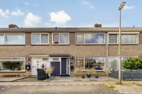 Tussenwoning te koop: Marianne van Hogendorpstraat 18, Overwhere-Zuid Purmerend