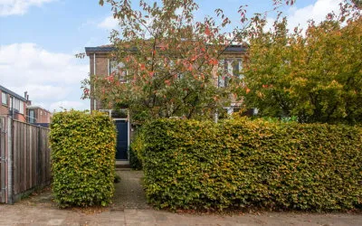 Twee-onder-één-kap te koop: Mariannestraat 34, Emmastraat en omgeving Dordrecht