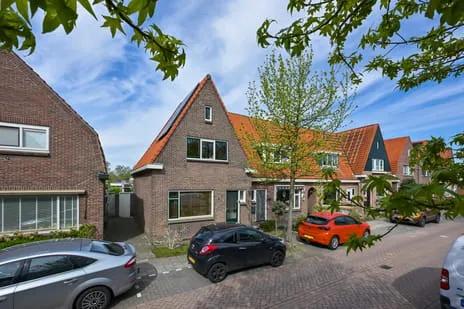 Twee-onder-één-kap te koop: Mariastraat 14, Oosteinde Wormer